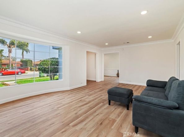 2816 W 84th, Inglewood CA 90305