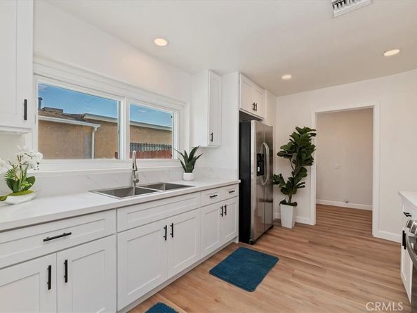 2816 W 84th, Inglewood CA 90305