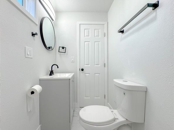 837 W 98th Street, Los Angeles CA 90044