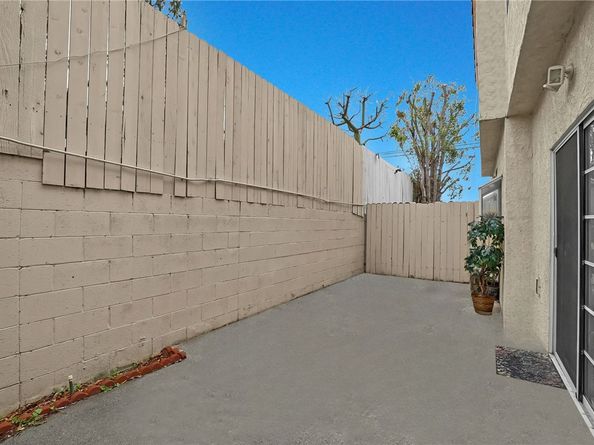 14031 Astoria Street 102, Sylmar CA 91342