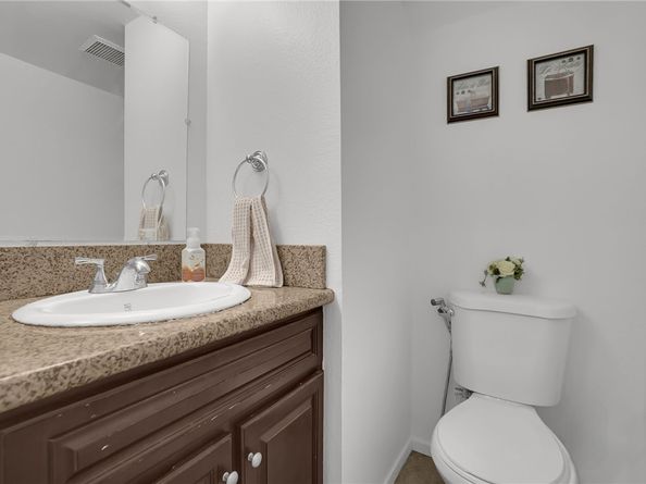 14031 Astoria Street 102, Sylmar CA 91342