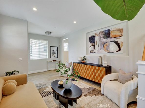617 E Walnut Avenue, Monrovia CA 91016