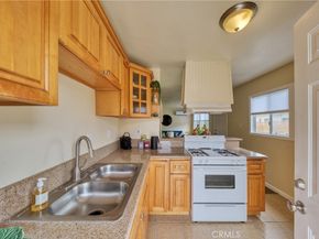 311 W Walnut Avenue, Monrovia CA 91016