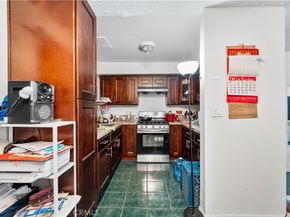 8414 Columbus Avenue 10, North Hills CA 91343