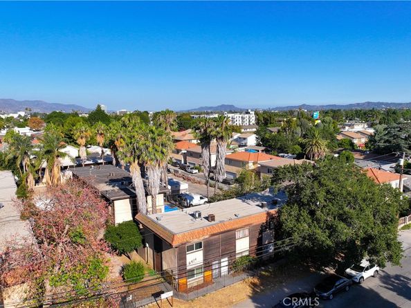 8414 Columbus Avenue 10, North Hills CA 91343