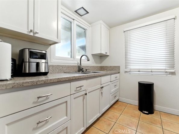 1650 S Campus Avenue 41, Ontario CA 91761