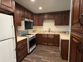 17811 Devonshire, Northridge CA 91325