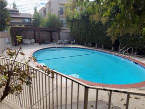 17811 Devonshire, Northridge CA 91325