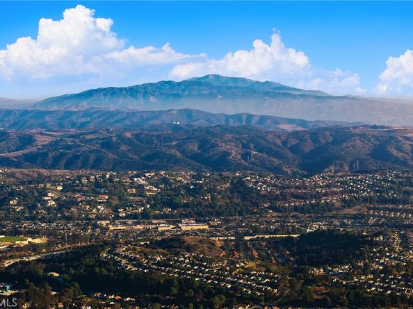 1060 Tierra Luna, Walnut CA 91789