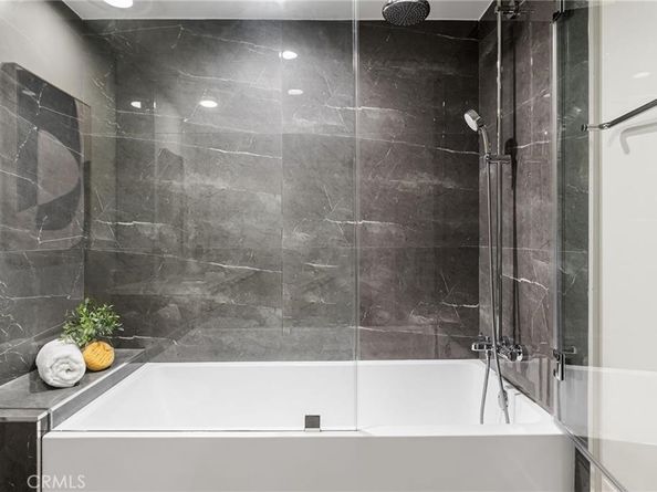 39 S Los Robles Avenue 6017, Pasadena CA 91101