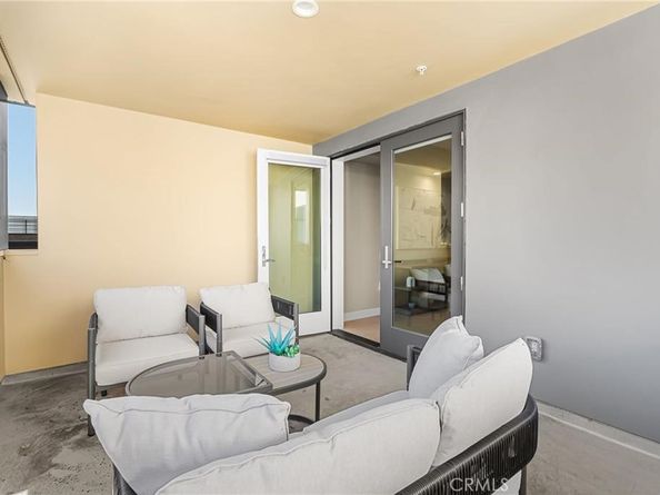 39 S Los Robles Avenue 6017, Pasadena CA 91101