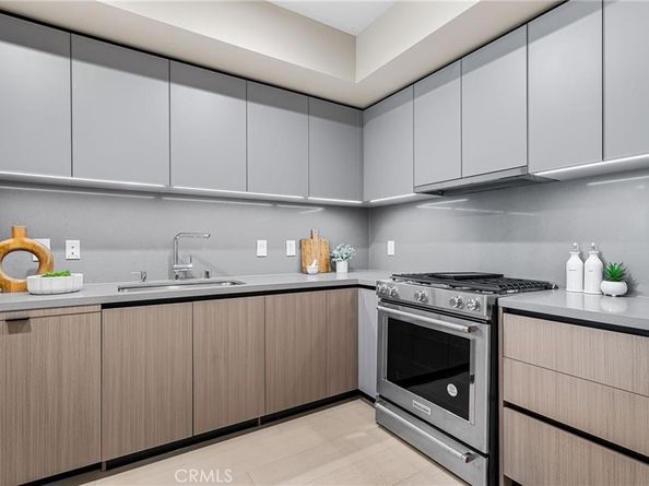 39 S Los Robles Avenue 6017, Pasadena CA 91101