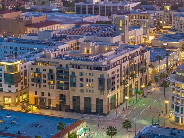 39 S Los Robles Avenue 6017, Pasadena CA 91101