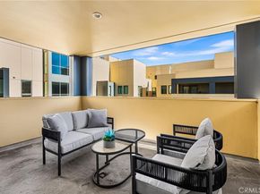 39 S Los Robles Avenue 6017, Pasadena CA 91101