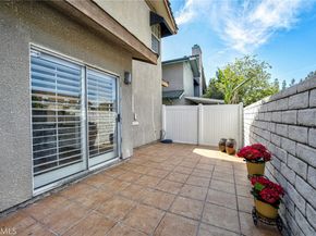 20851 Community Street 10, Winnetka CA 91306