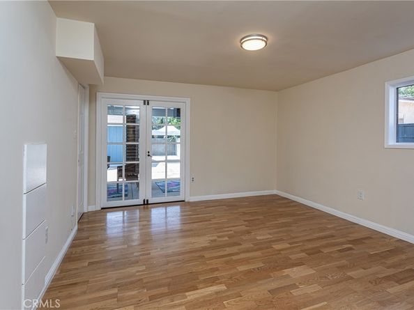 405 N Brighton, Burbank CA 91506