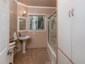 1030 E San Jose, Burbank CA 91501