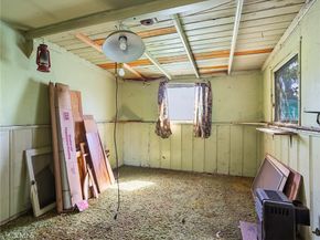 966 E Glenoaks Boulevard, Glendale CA 91207