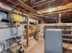 966 E Glenoaks Boulevard, Glendale CA 91207