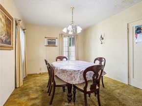 966 E Glenoaks Boulevard, Glendale CA 91207