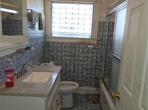 555 W 43rd, Los Angeles CA 90037