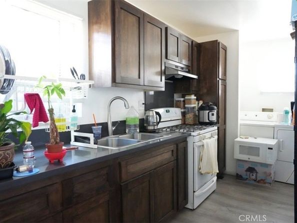 1144 W 85th, Los Angeles CA 90044