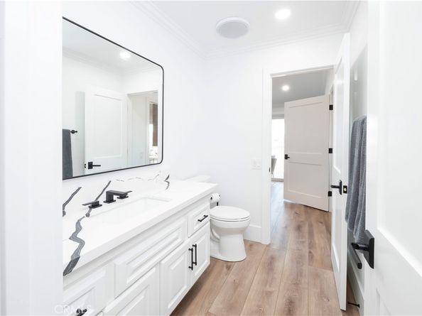 990 Bayside Cove 609, Newport Beach CA 92660