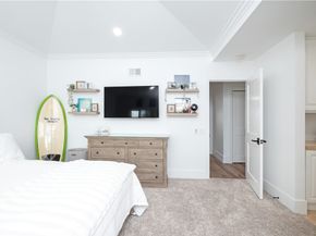 990 Bayside Cove 609, Newport Beach CA 92660