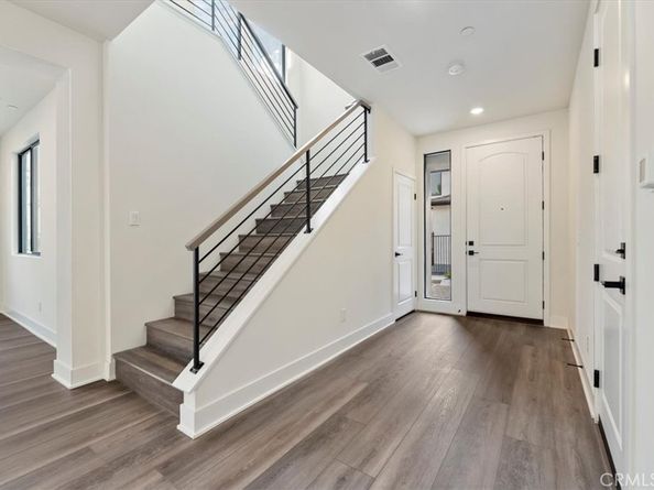 1019 N Staley Lane, Los Angeles CA 90042