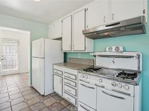 11612 Massinger, Lakewood CA 90715