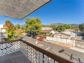 10219 Pinewood 2, Tujunga CA 91042