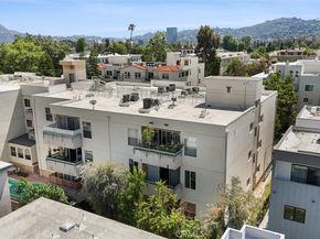 11225 Peach Grove 203, North Hollywood CA 91601