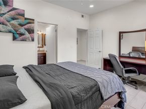 10943 Laurel Canyon B9, San Fernando CA 91340