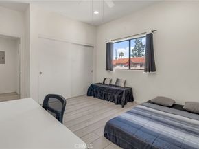 10943 Laurel Canyon B9, San Fernando CA 91340