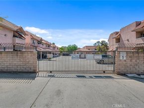 10943 Laurel Canyon B9, San Fernando CA 91340