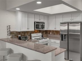 10943 Laurel Canyon B9, San Fernando CA 91340