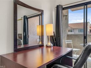 10943 Laurel Canyon B9, San Fernando CA 91340