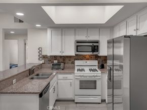 10943 Laurel Canyon B9, San Fernando CA 91340
