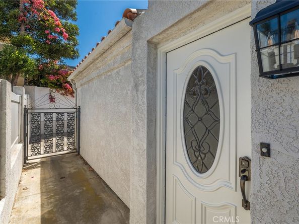222 N Juanita Avenue B, Redondo Beach CA 90277