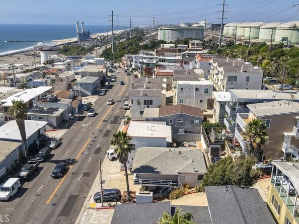 303 42nd Street, Manhattan Beach CA 90266