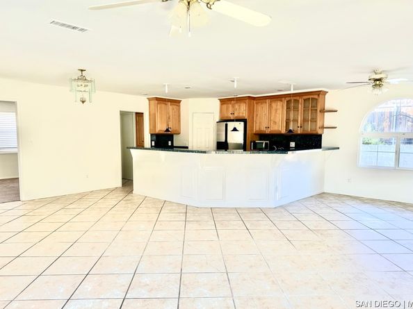 9627 Hume RD, Santee CA 92071