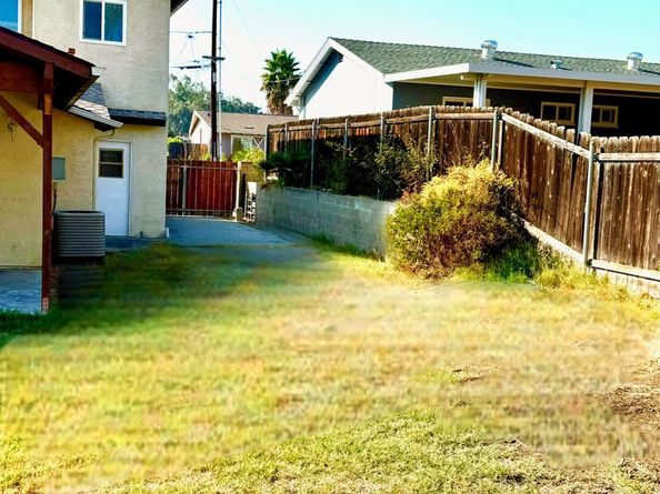 9627 Hume RD, Santee CA 92071