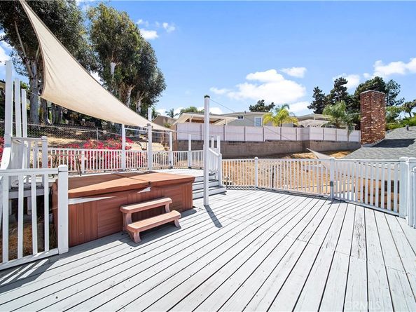 62 Pepper Tree Rd, Chula Vista CA 91910