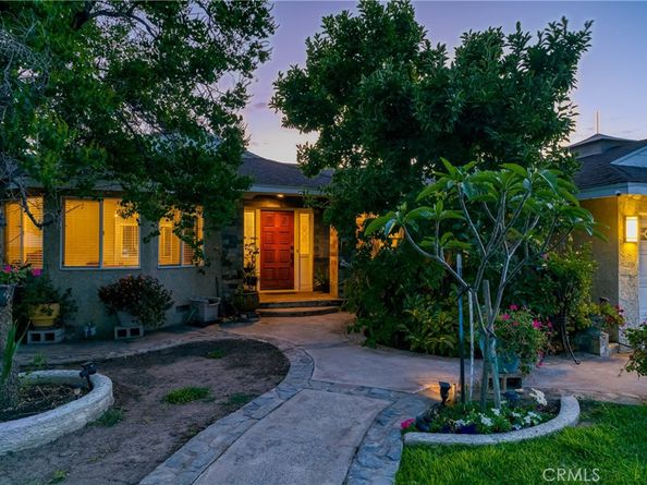 10049 Langdon, San Fernando CA 91345