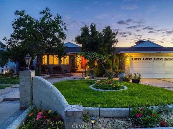 10049 Langdon, San Fernando CA 91345