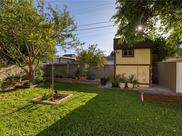 10049 Langdon, San Fernando CA 91345