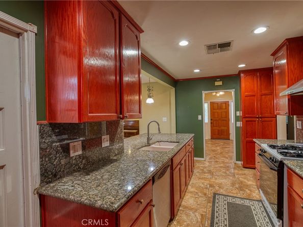 10049 Langdon, San Fernando CA 91345
