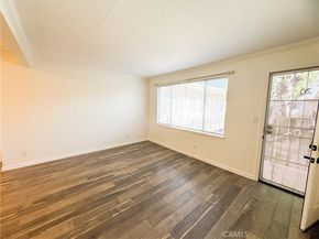 20954 Parthenia Street 20, Canoga Park CA 91304