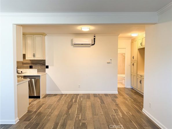 20954 Parthenia Street 20, Canoga Park CA 91304