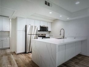 750 N Kings Road 105, West Hollywood CA 90069